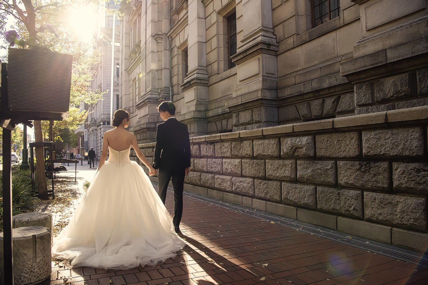 歴史博物館前で海外風おしゃれ前撮り